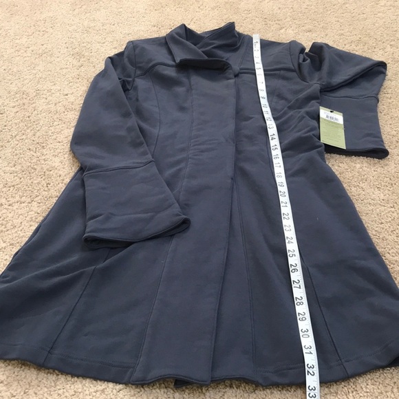 NEW! Zobha small grey front button jacket - Picture 8 of 12